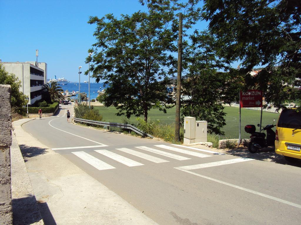 Apartments Green & Orange Hvar Town Exterior foto